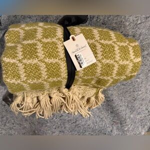 Hearth & Hand Green and Cream Throw Blanket
